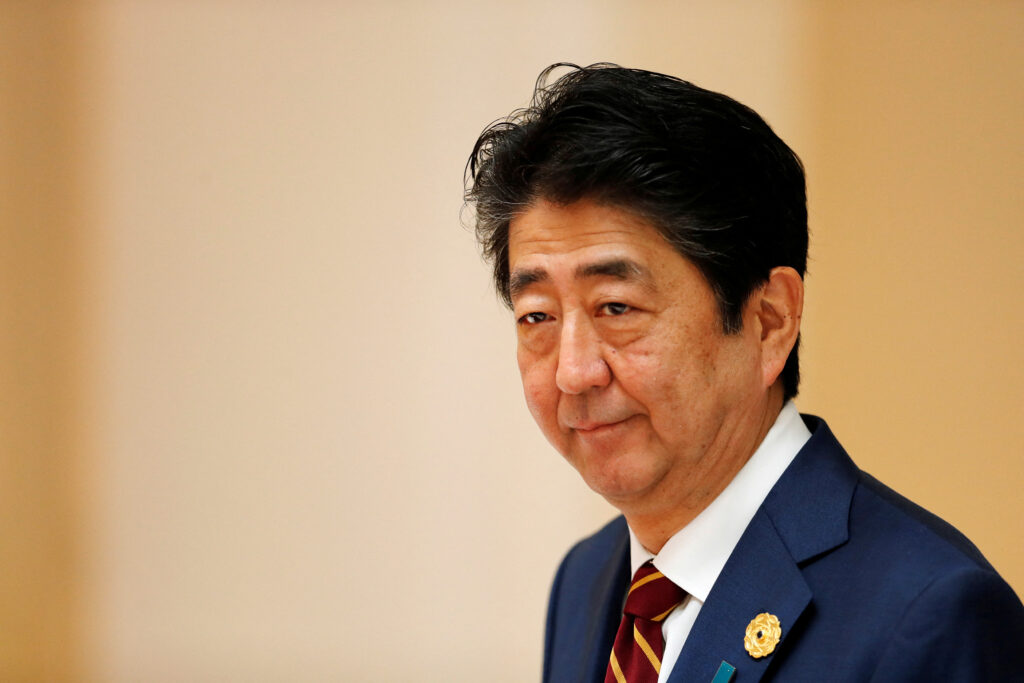 Shinzo Abe, exprimer ministro de Japón, muere en ataque armado