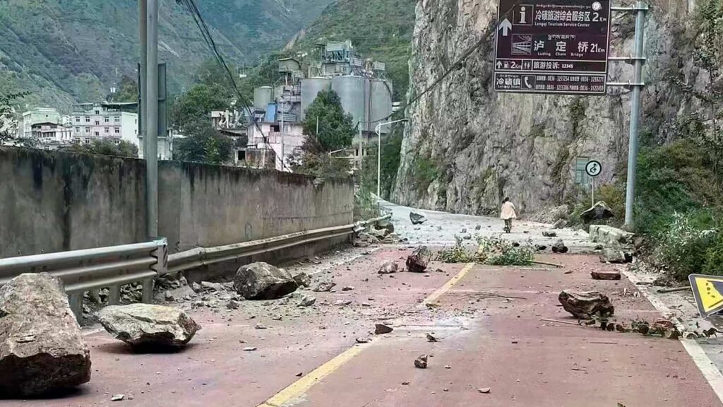 Asciende a 46 la cifra de víctimas mortales por terremoto en China | Foto: Twitter de Zhang Meifang, cónsul general de China