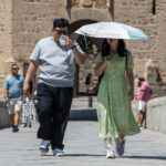 Ecuador acuerda millonaria inversión en energía solar con empresa española