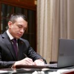 Willian Pacho recibe condecoración Vicente Rocafuerte al Mérito Deportivo