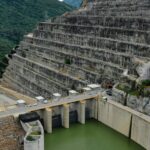 Noboa entrega títulos de propiedad a comunidades shuar en la Amazonía