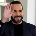 Trump sube a 15% los aranceles a productos de Ecuador