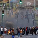 Bomberos rescatan a nueve personas en alta montaña en Quito