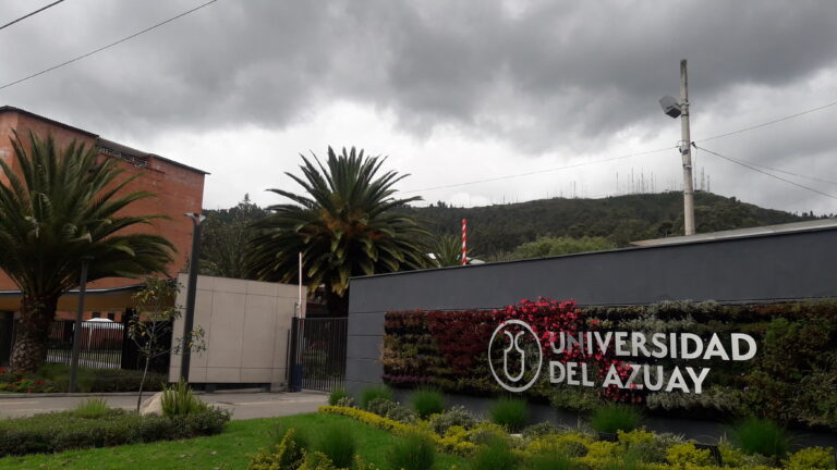 violencia universidad del azuay