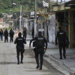 Gobierno entrega primer cargamento de medicamentos y dispositivos médicos por emergencia