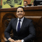 Tres heridos tras volcamiento de camión en la Panamericana Norte