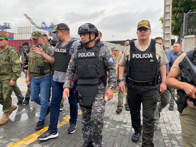 Bloque de seguridad allana puertos de Guayaquil