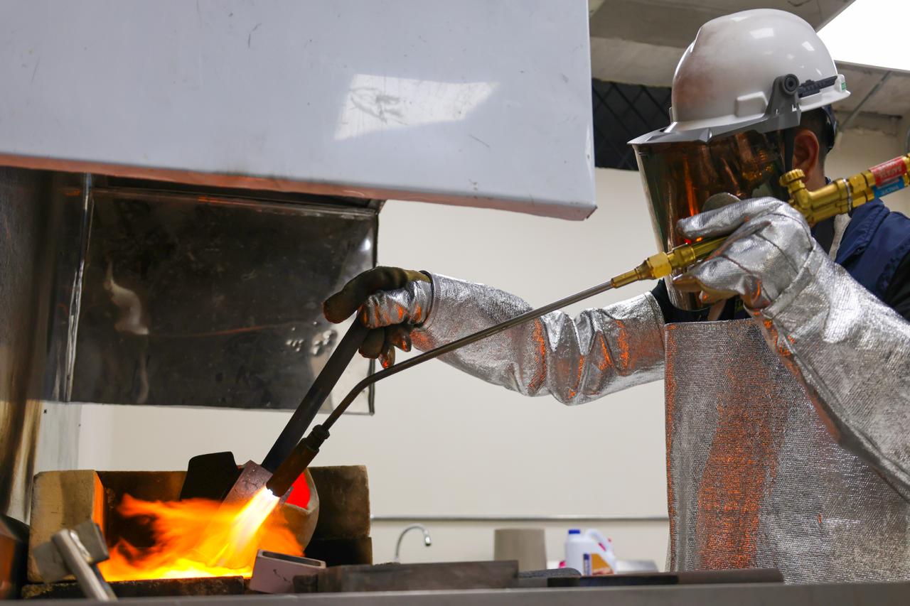 Banco Central inicia operaciones de comercialización de oro en Zamora Chinchipe