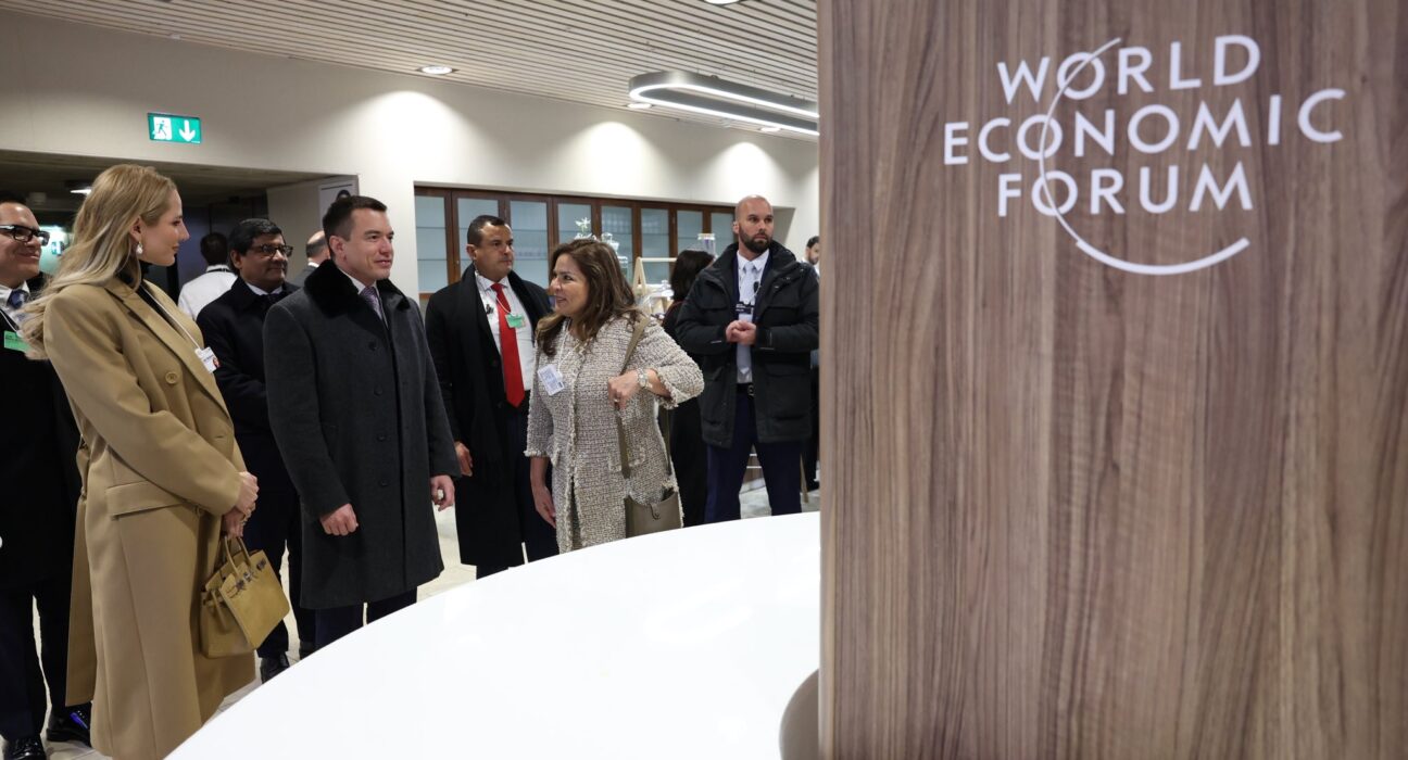 Noboa busca atraer inversión y fortalecer alianzas en Foro Económico de Davos