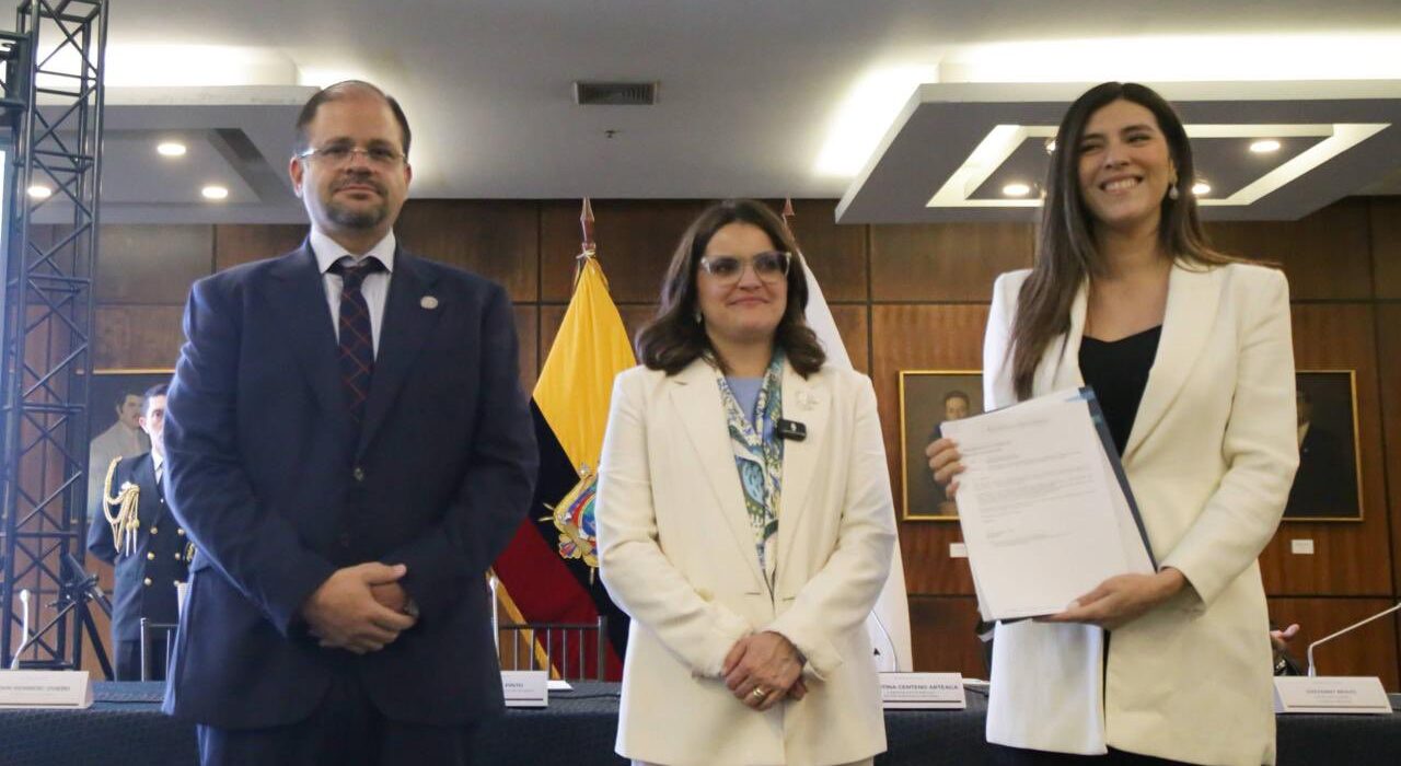 Gobierno presenta proyecto de ley para sancionar reclutamiento de menores
