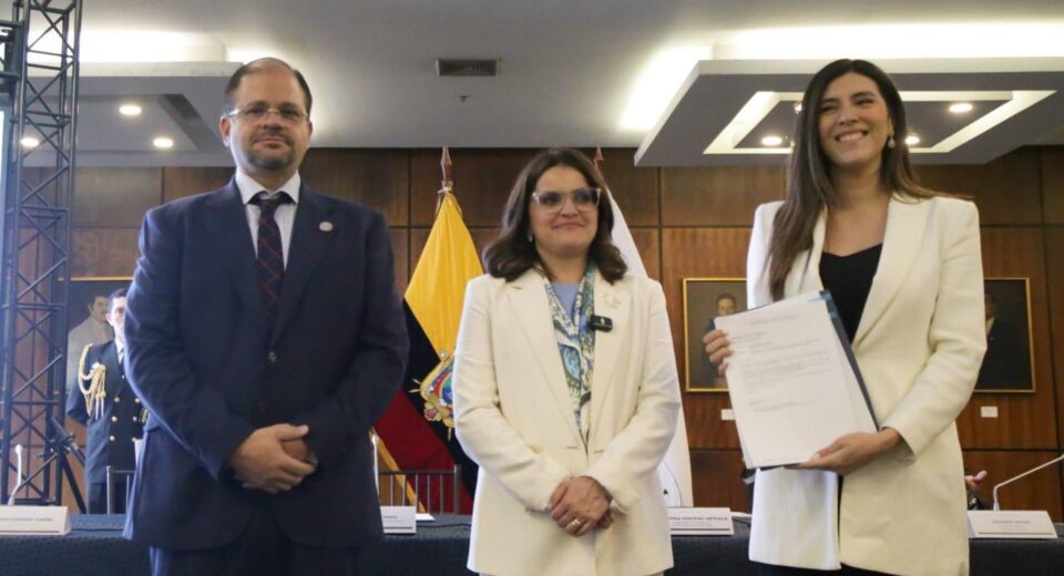 Gobierno presenta proyecto de ley para sancionar reclutamiento de menores
