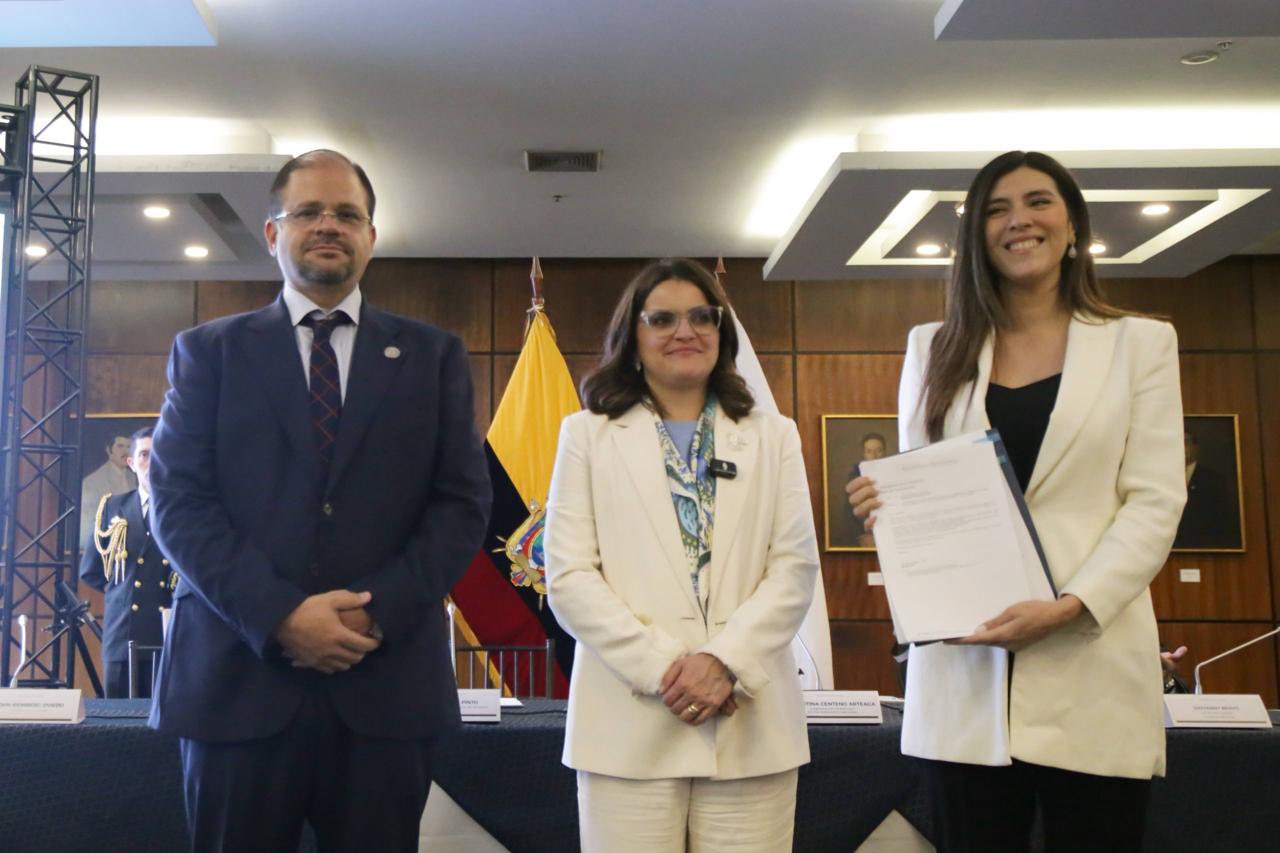 Gobierno presenta proyecto de ley para sancionar reclutamiento de menores