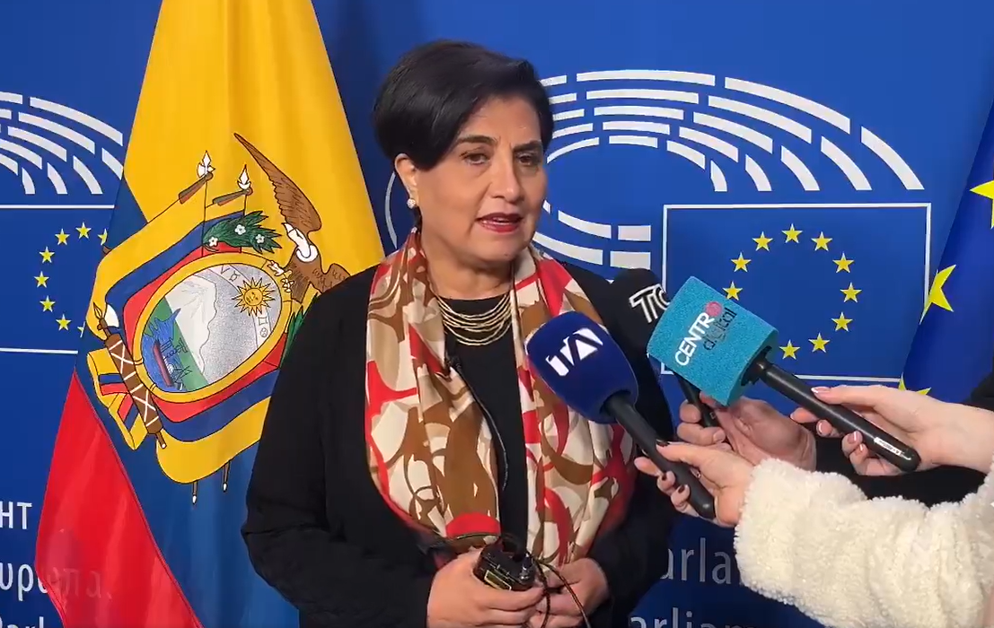 Ecuador pospone reunión con Colombia y ratifica postura sobre tasa de seguridad