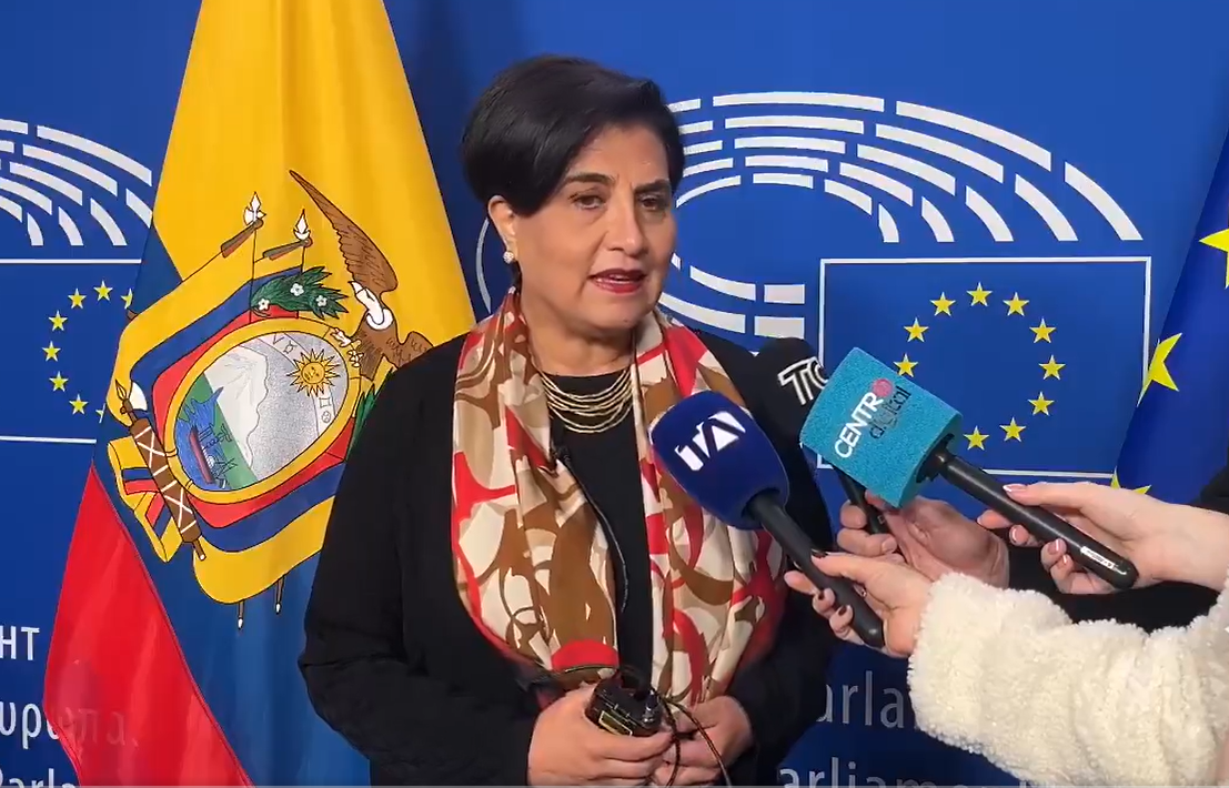 Ecuador pospone reunión con Colombia y ratifica postura sobre tasa de seguridad