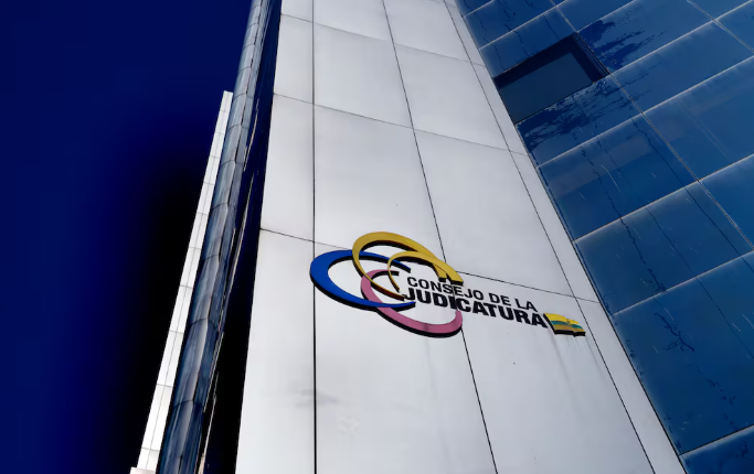 Judicatura acepta renuncia de director de Asesoría Jurídica