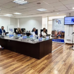 Ecuador suscribe acuerdo con CAF para fortalecer sectores energético, aéreo y bananero