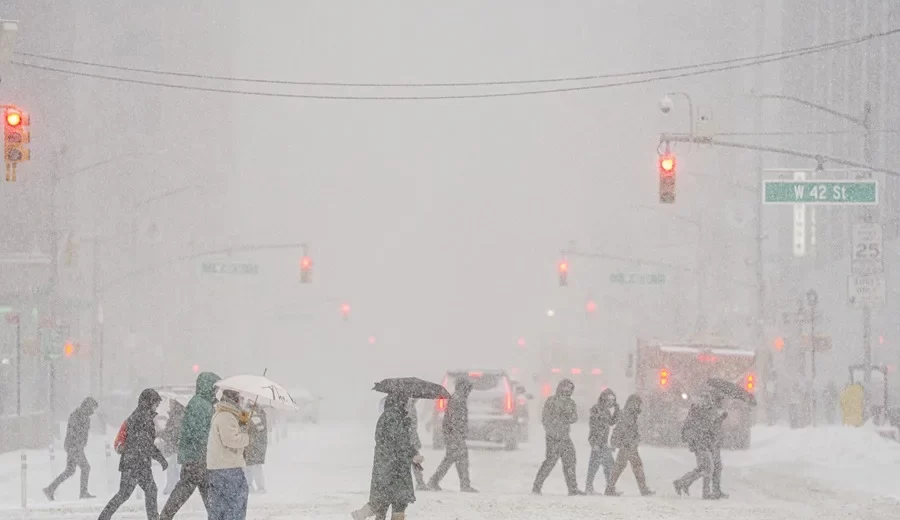 EEUU: tormenta invernal deja 11 muertos y 1 millón de hogares sin electricidad