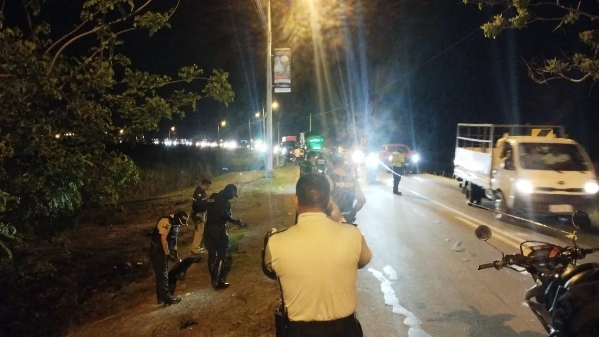 Ataque armado en la vía a Samborondón deja dos muertos y tres heridos