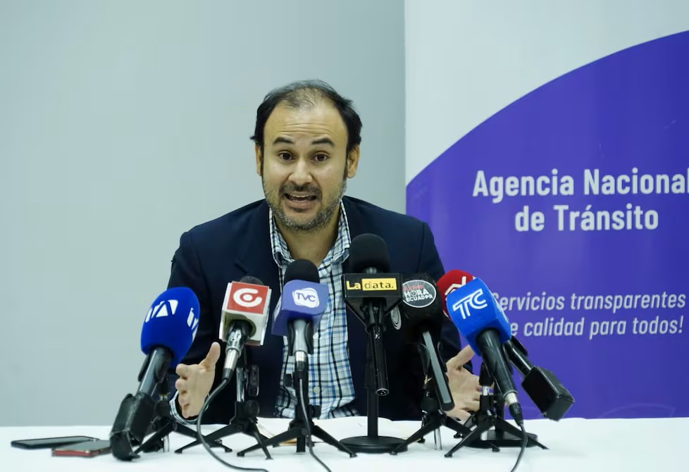 Nuevo director de la ANT pide renuncia de todo el nivel jerárquico superior