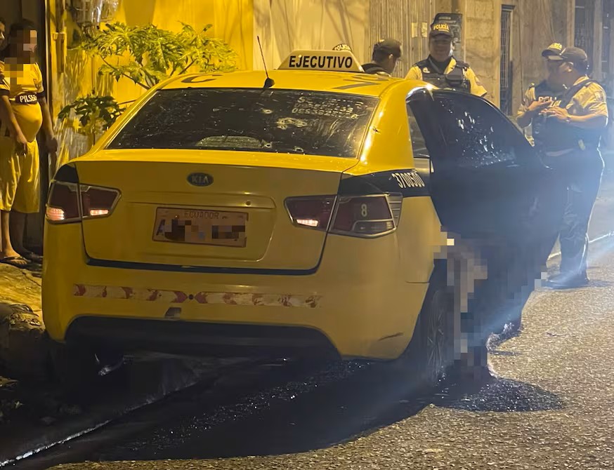 Machala: persecución y ataque armado contra taxi dejan cuatro personas asesinadas