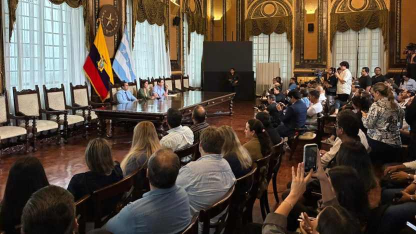 Alcaldía de Guayaquil garantiza continuidad administrativa tras prisión preventiva de Aquiles Alvarez