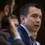 Juez anticorrupción Carlos Serrano solicita comparecer de forma virtual en el juicio político contra Mario Godoy