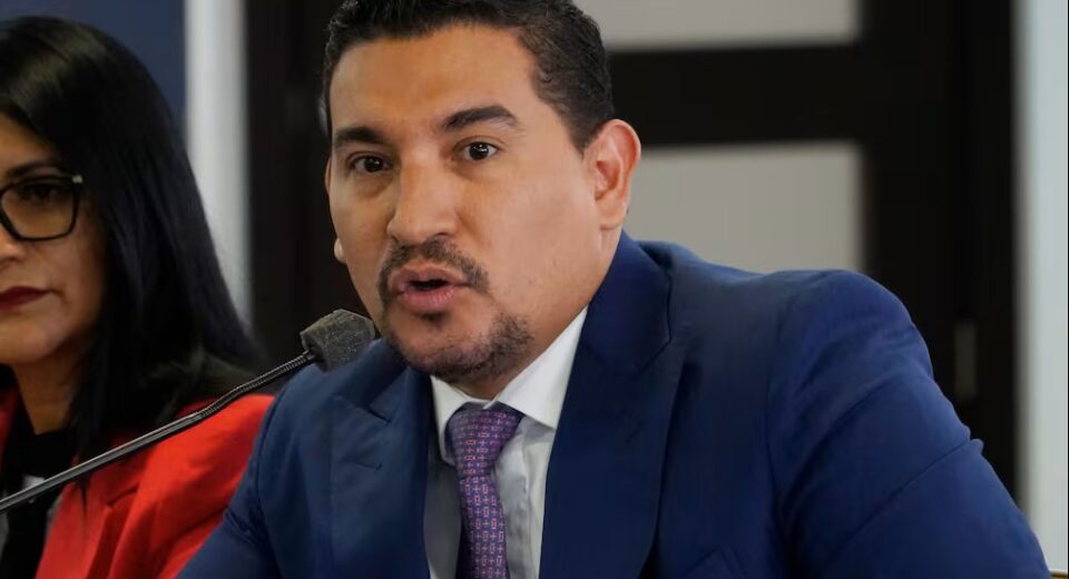 La Judicatura ratifica encargo de Damián Larco en la Presidencia