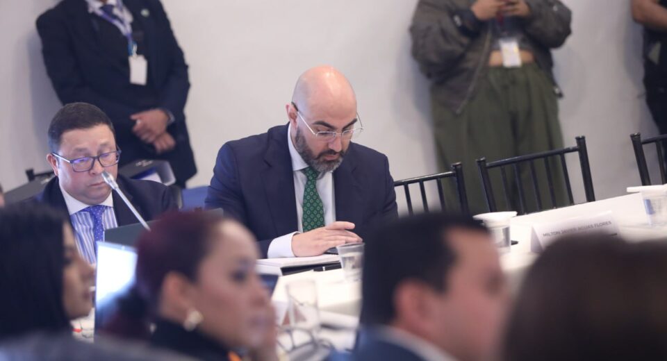 Dos testigos acuden al segundo día de juicio político contra Mario Godoy