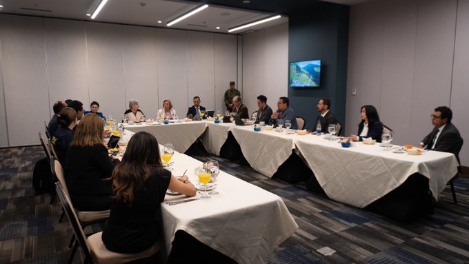 Cancilleres de Ecuador y Colombia acuerdan acciones en seguridad fronteriza y energía, pero no hay avances sobre aranceles