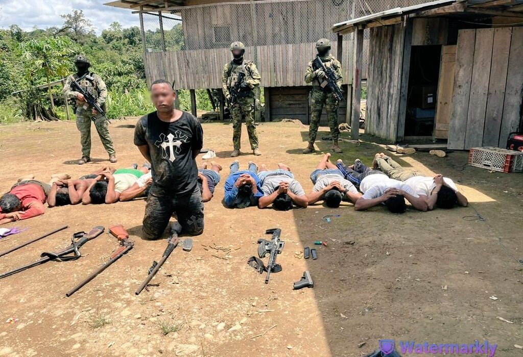 Esmeraldas: capturan a alias “Camilo”, presunto cabecilla vinculado al Frente Oliver Sinisterra