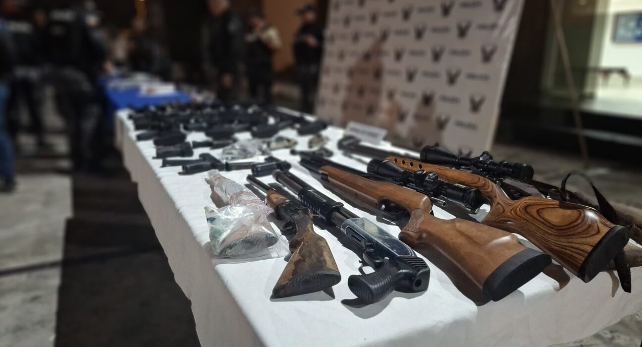 Más de 30 aprehendidos y arsenal incautado durante operativo en Guayas