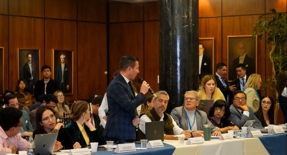 Judicatura revoca suspensión al juez anticorrupción Christian Fierro
