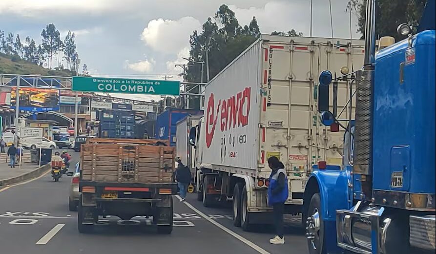Ecuador eleva al 50% la tasa de seguridad a importaciones provenientes de Colombia