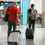 Estados Unidos e Israel atacan Irán, al menos 200 muertos