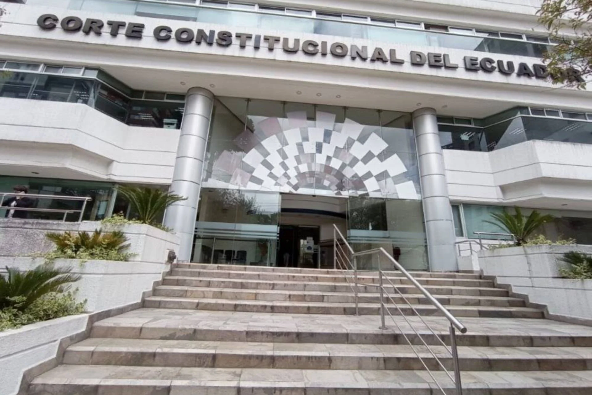Corte Constitucional admite demandas contra leyes de Transparencia Social y Fortalecimiento Crediticio