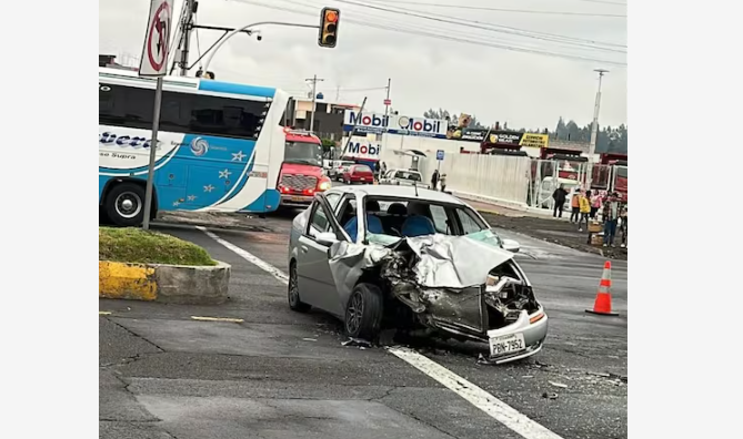 Siniestro de tránsito en Salcedo deja seis fallecidos y un herido
