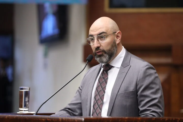 Godoy rechaza acusaciones durante sesión reservada de juicio político en su contra