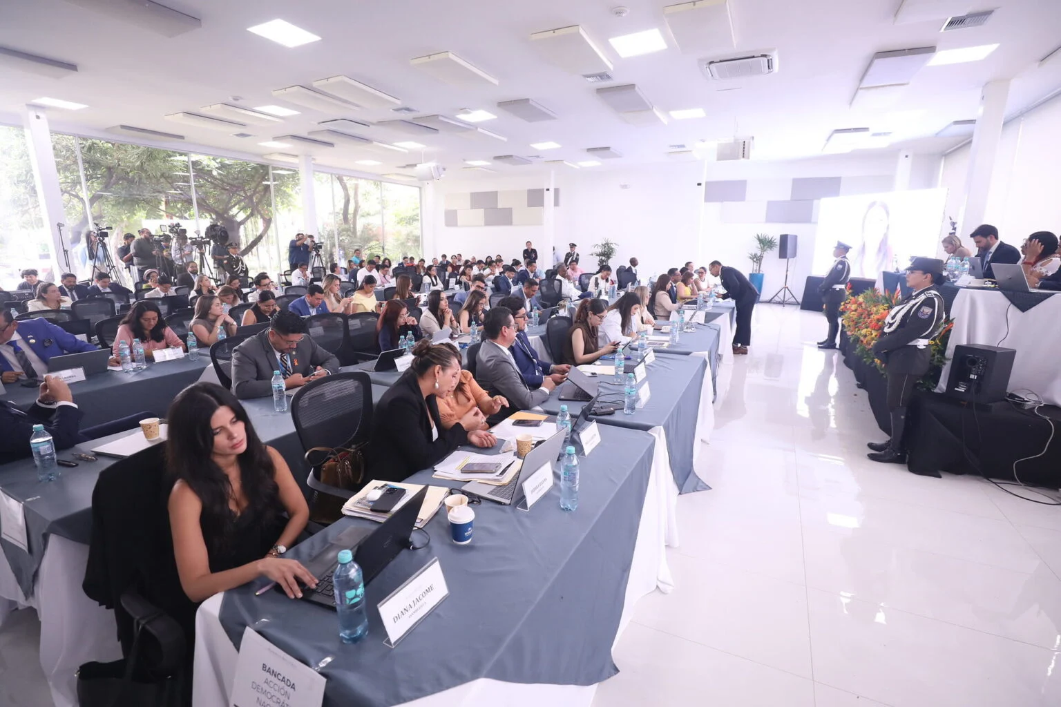 Asamblea Nacional aprueba Ley urgente sobre gasto de los GAD