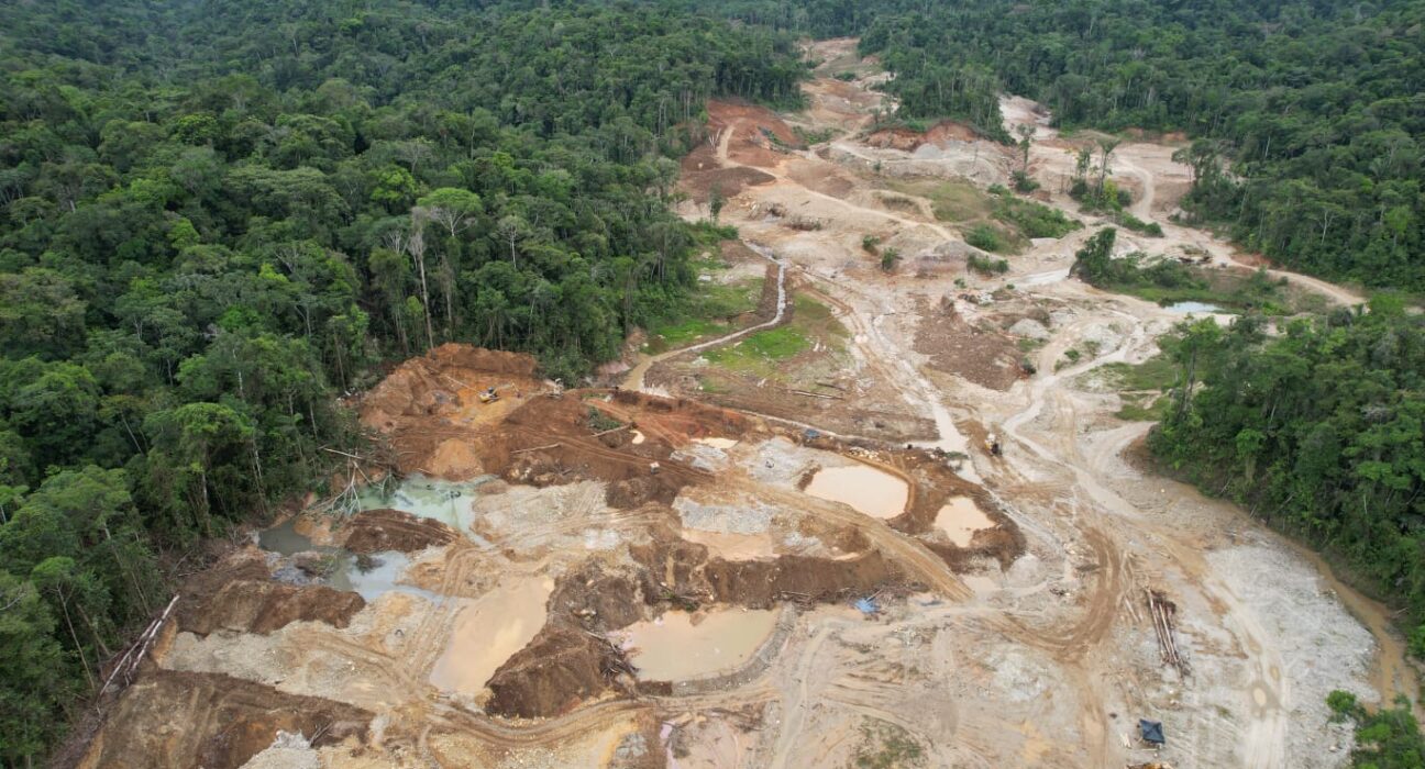 Cámara de Minería respalda suspensión de actividades mineras en Napo