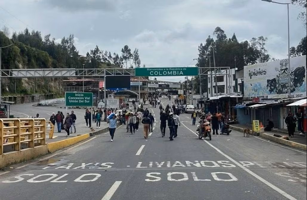 Gremios levantan paro en Rumichaca tras 18 días de bloqueo en frontera entre Ecuador y Colombia
