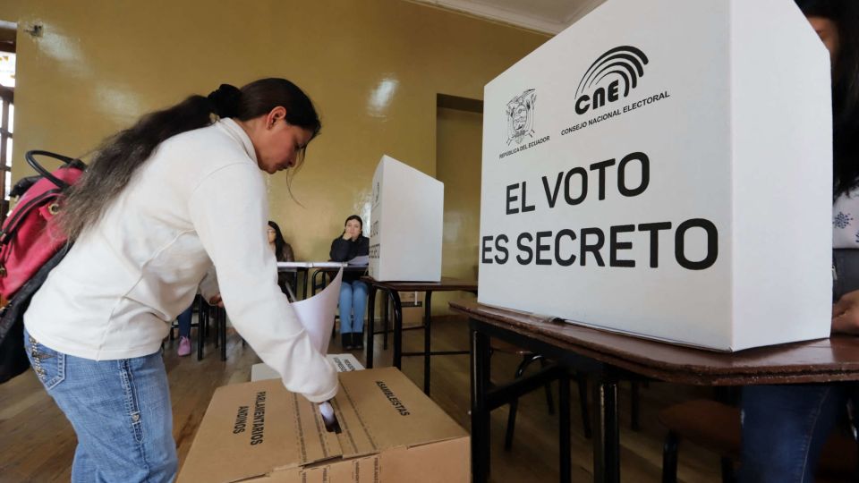 Primera demanda de inconstitucionalidad contra cambio de fecha electoral llega a la Corte Constitucional