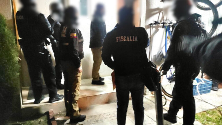 Fiscalía allana vivienda en Pomasqui por caso que involucra a excomandante Tannya Varela