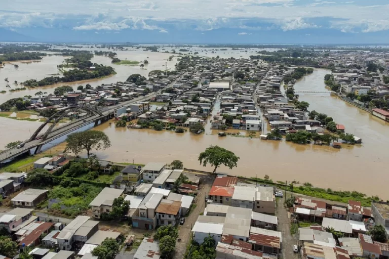 Alcalde de Babahoyo califica de “catastrófica” la situación invernal tras desbordamiento de ríos