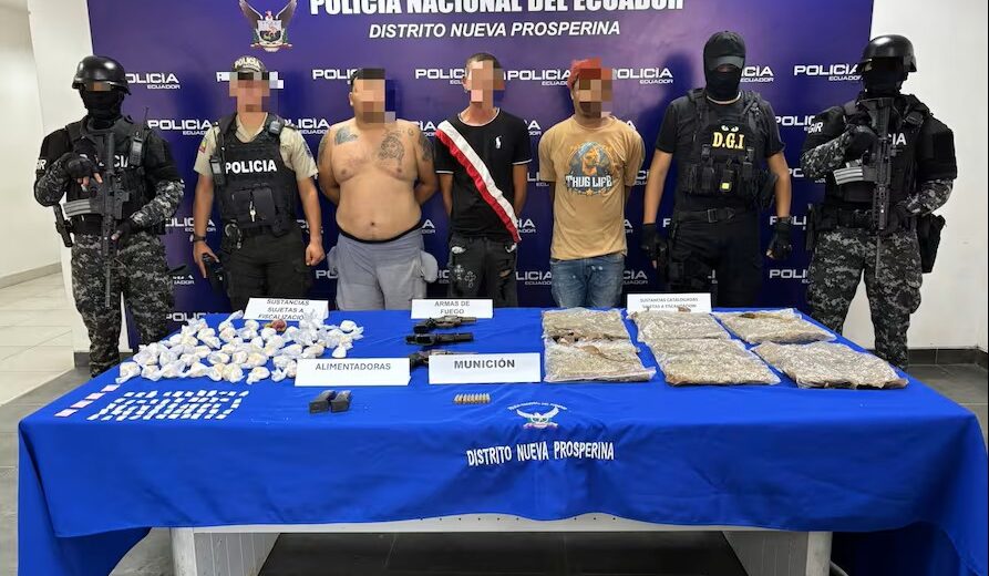 Capturan a cabecilla de facción de Los Choneros en centro de acopio de armas en Guayaquil