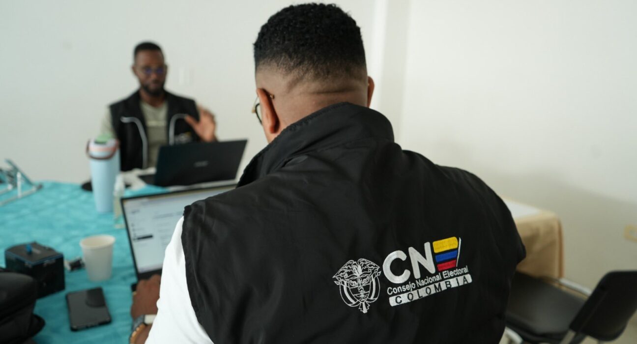 CNE de Colombia culmina en Quito gira internacional para fortalecer vigilancia electoral en el exterior