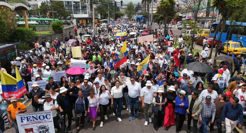 Con movilizaciones ciudadanas, demandas contra reforma al COOTAD llegan a la Corte Constitucional