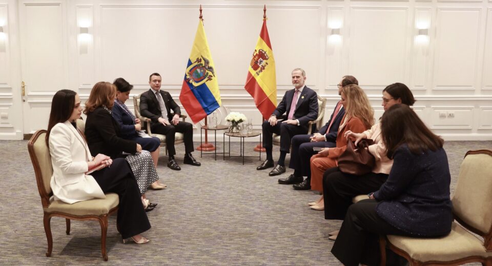 Noboa se reúne con el rey Felipe VI en Chile