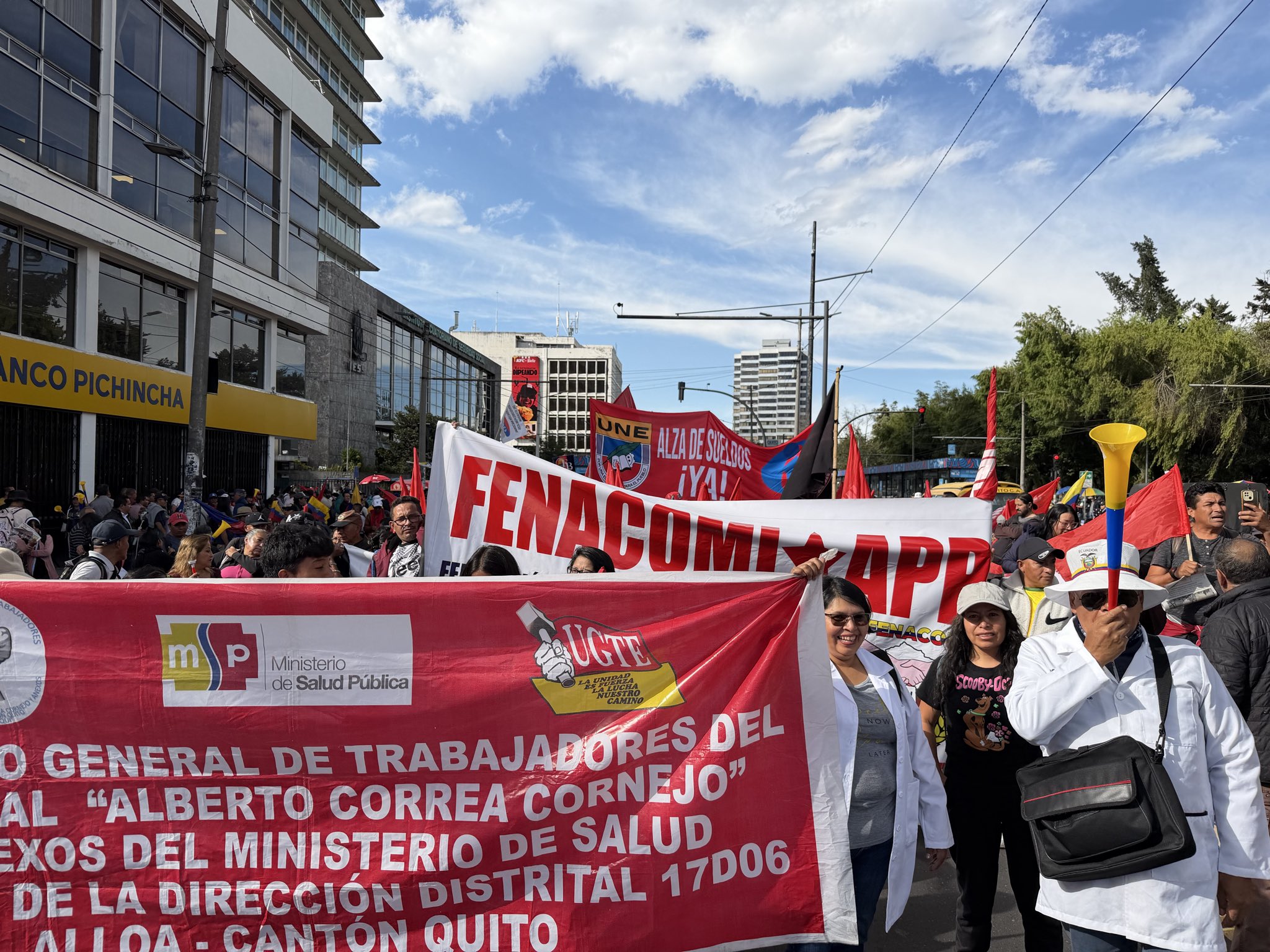 Organizaciones sociales rechazan políticas del Gobierno con una movilización en Quito