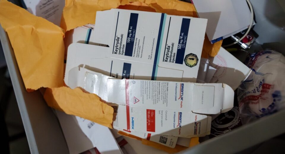 Concejal de Vinces a prisión preventiva por presunta comercialización de medicamentos falsificados