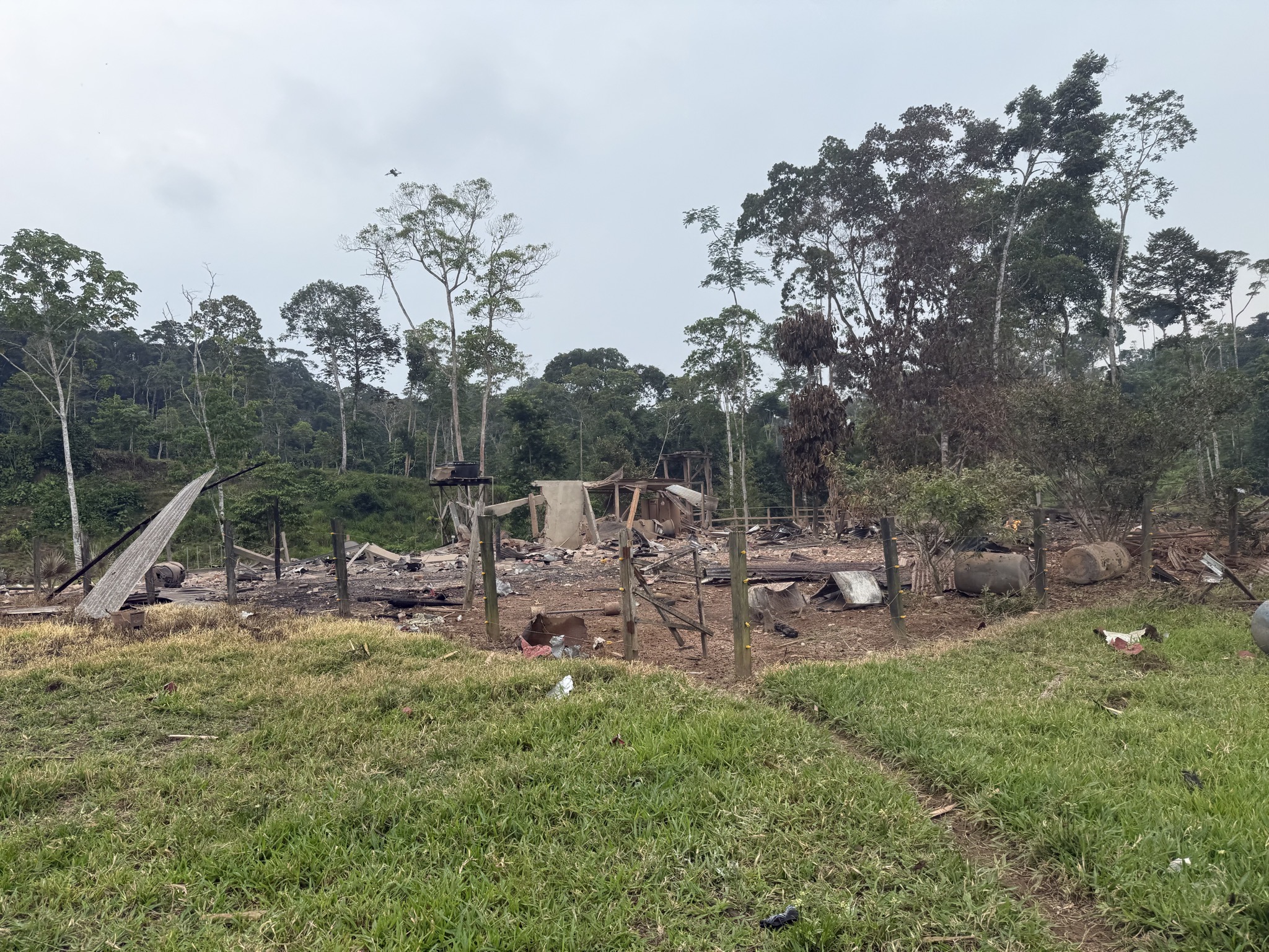 En operación conjunta con EE.UU., militares destruyen campamento vinculado a narcotraficantes en frontera norte